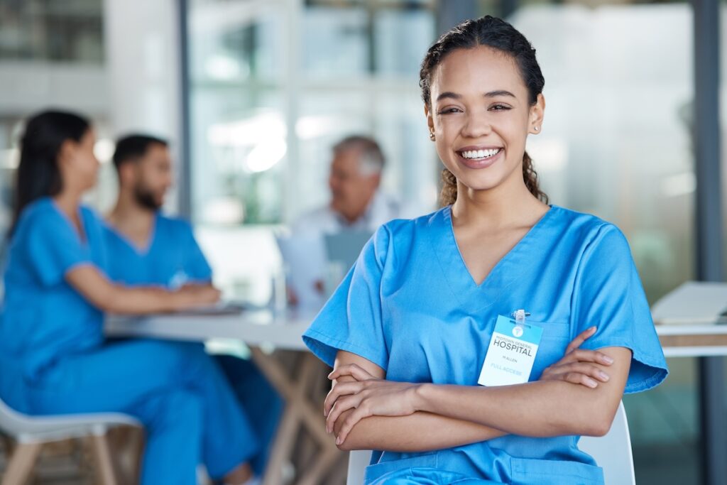 A woman CNA at work in one of the best part time careers for students.